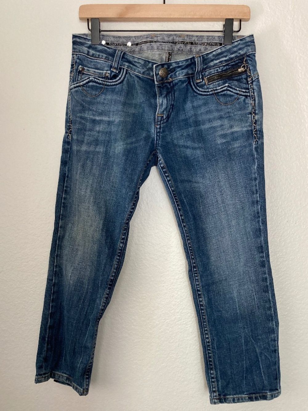 ReRock For Express Low Rise Capri Jeans Womens Sz 6 Embellished Indie 2000's